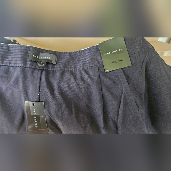 The Limited blue polka dot pencil skirt NWT size 8 - Picture 7 of 10